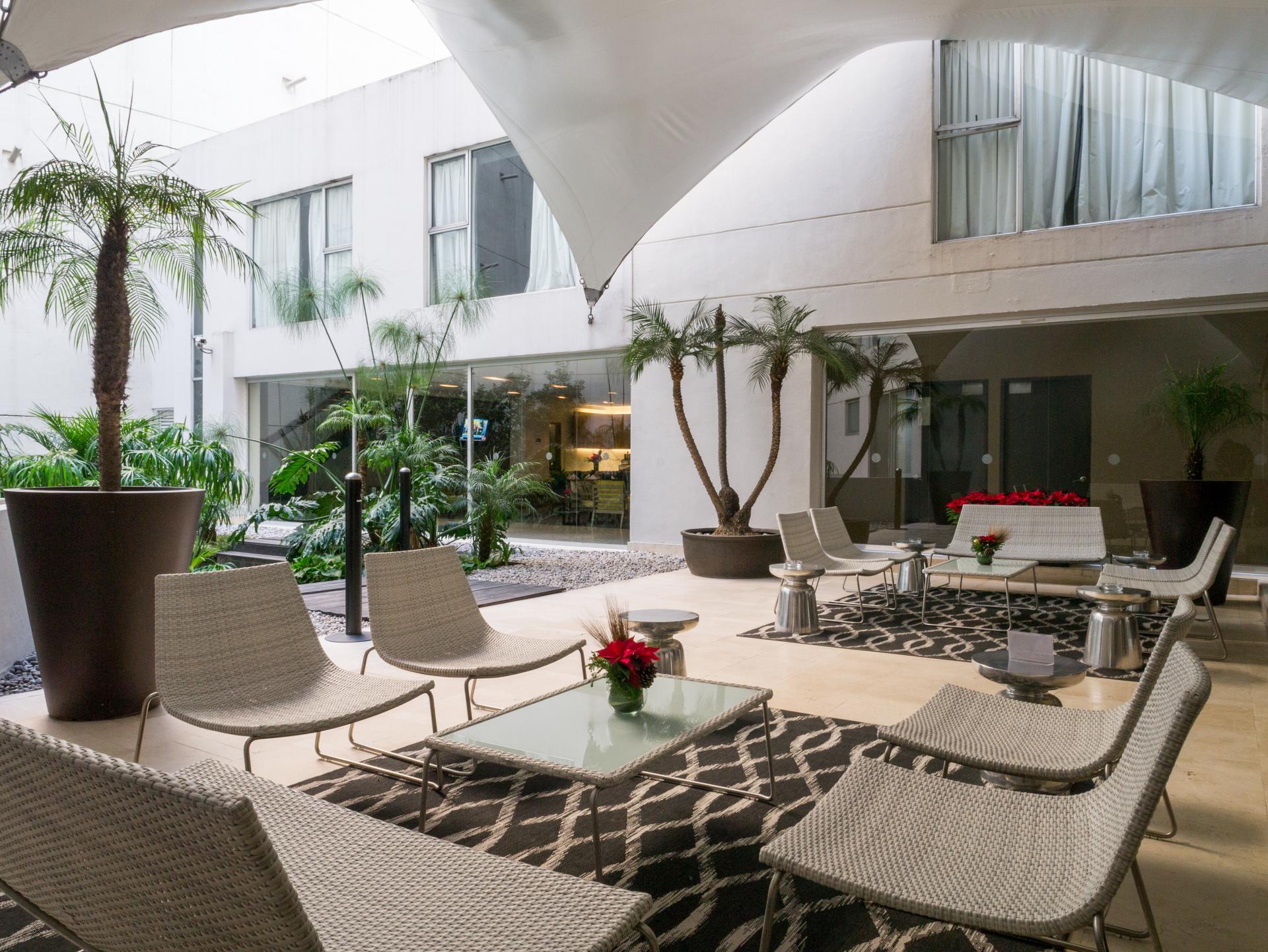 Ventura Hotel & Suites Interlomas Mexico City Exterior photo