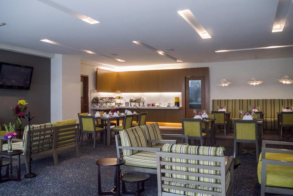 Ventura Hotel & Suites Interlomas Mexico City Exterior photo